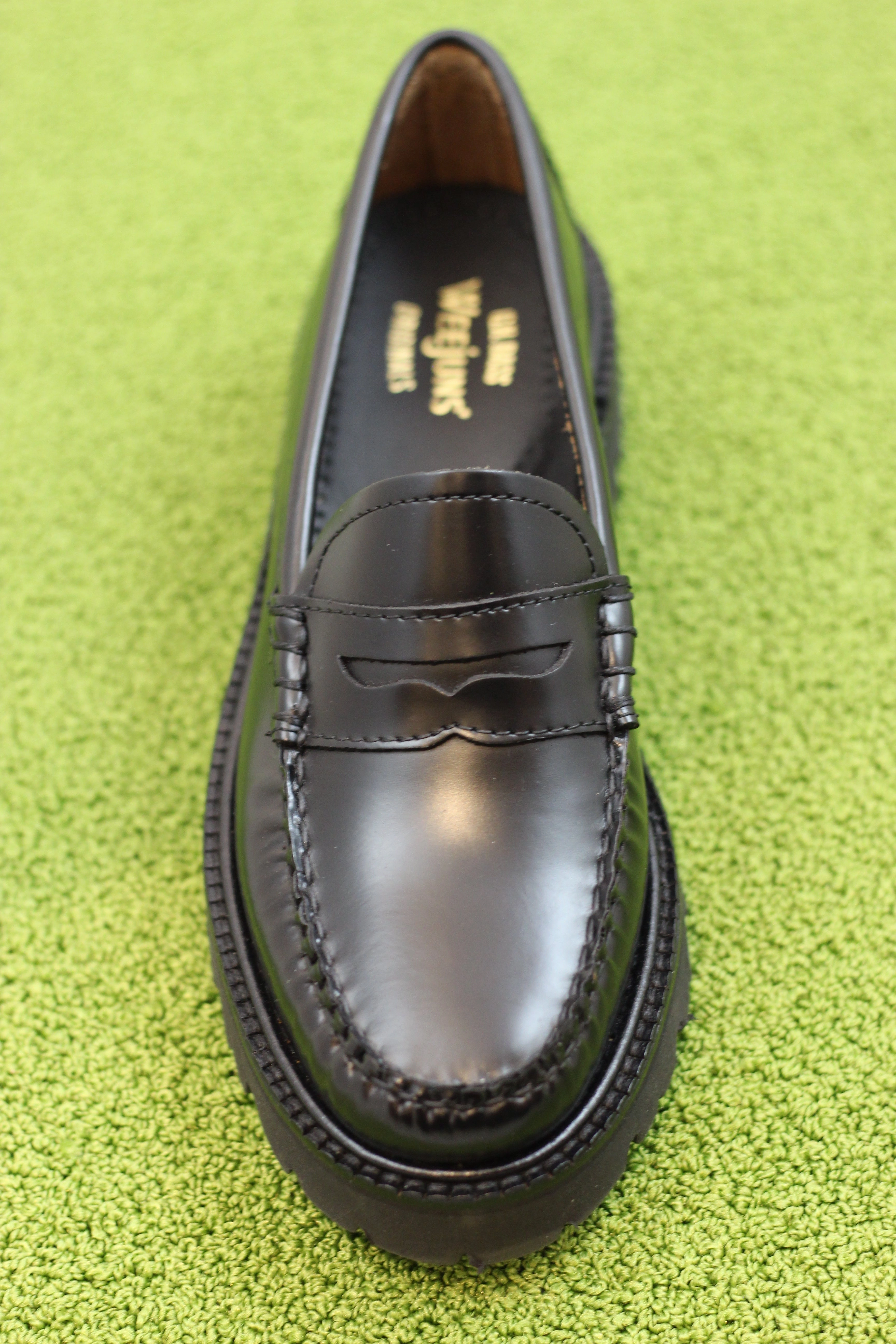 Mens Slip On Snow Boots Women's Whitney Super Lug Loafer - Black Leather