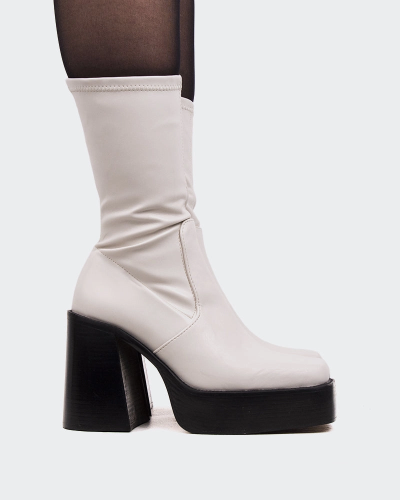 Wide Fit Flat Chelsea Boots Paix Ivory Stretch