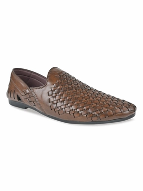 Regal Brown Men Woven Chatai Slip Ons Best Beach Sandals