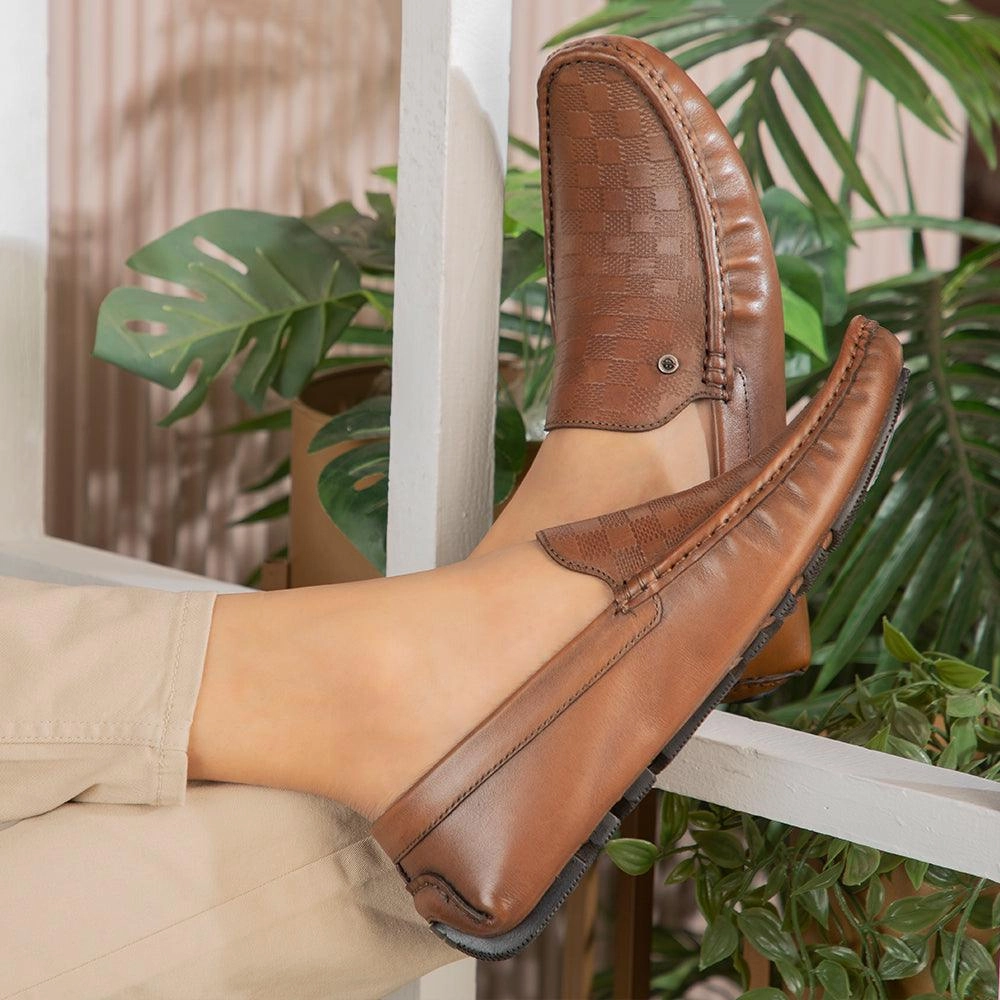 Loafers With Tassels The Kloaf Brown Men's Leather Driving Loafers Tresmode