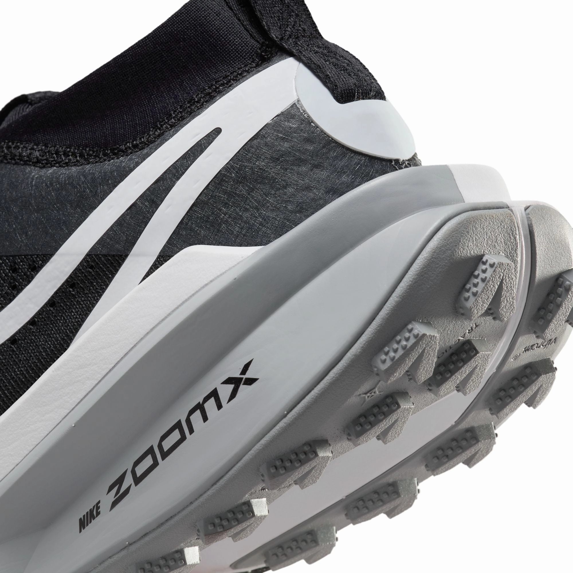 Nike Women's Zegama Trail 2