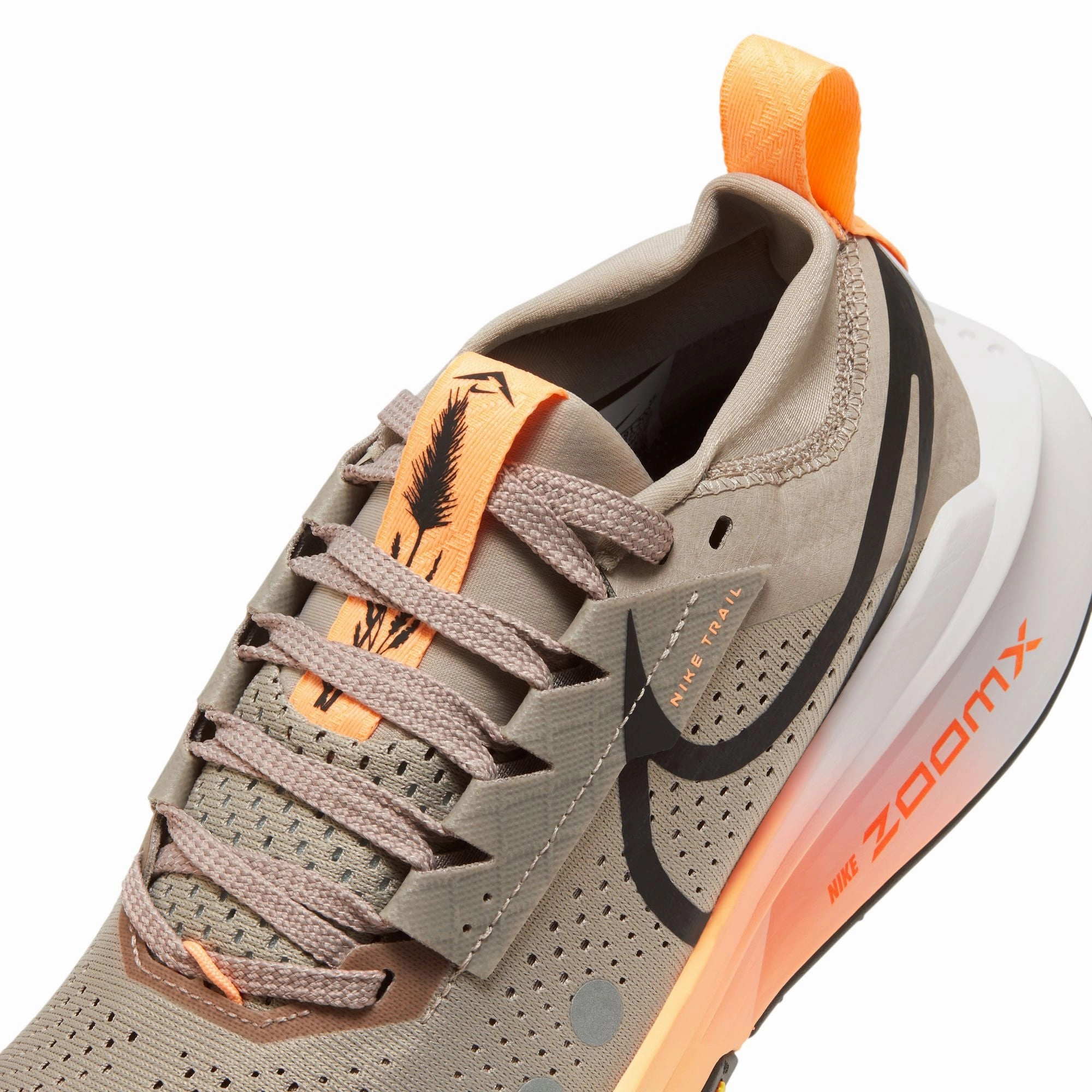 Nike Women's Zegama Trail 2