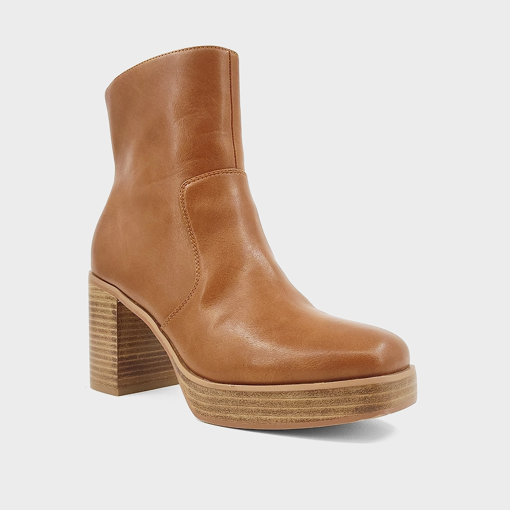 Chelsea Boots And Chinos VERNITA