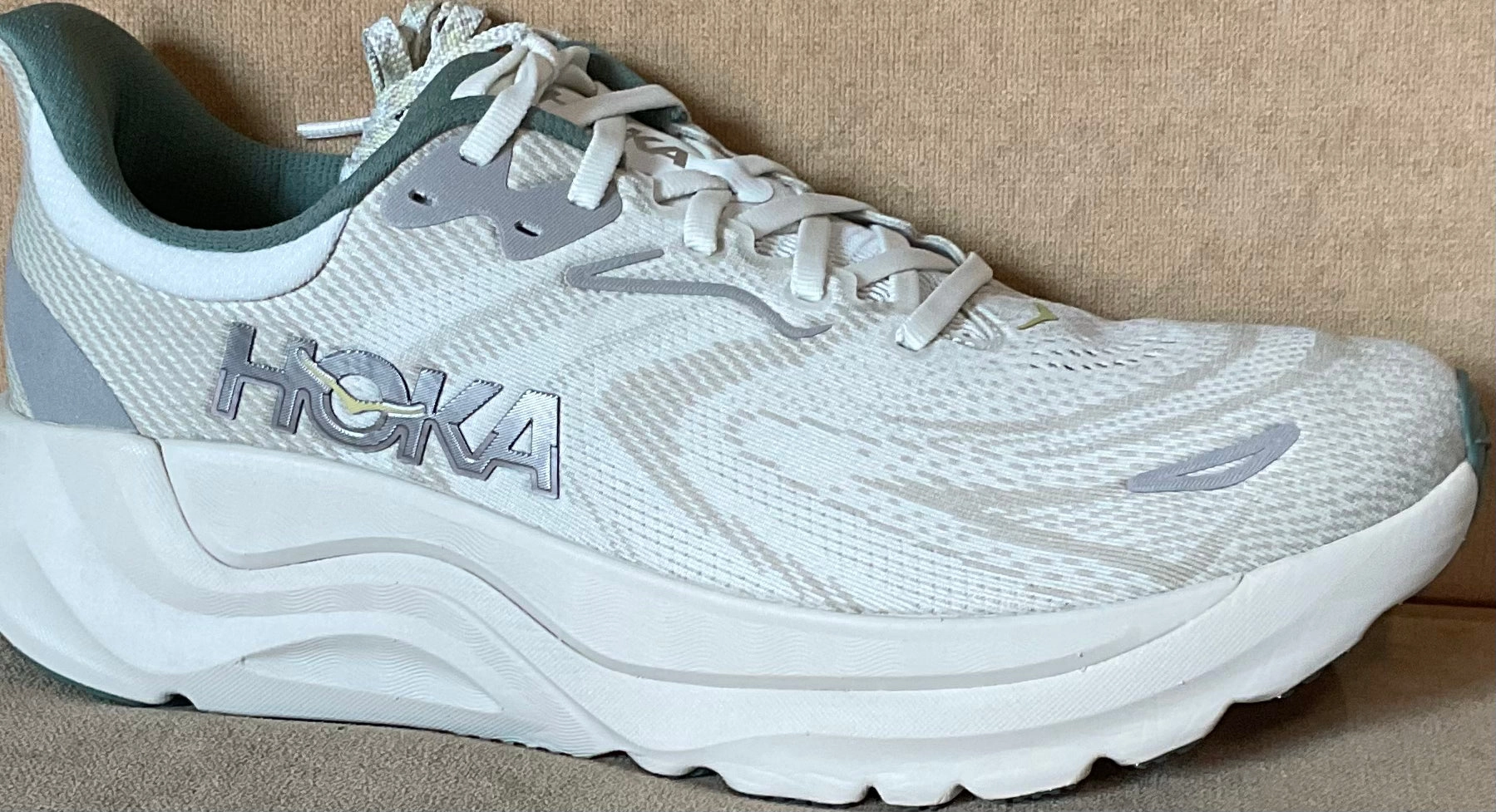 Hoka Men's Arahi 8 Extra Wide