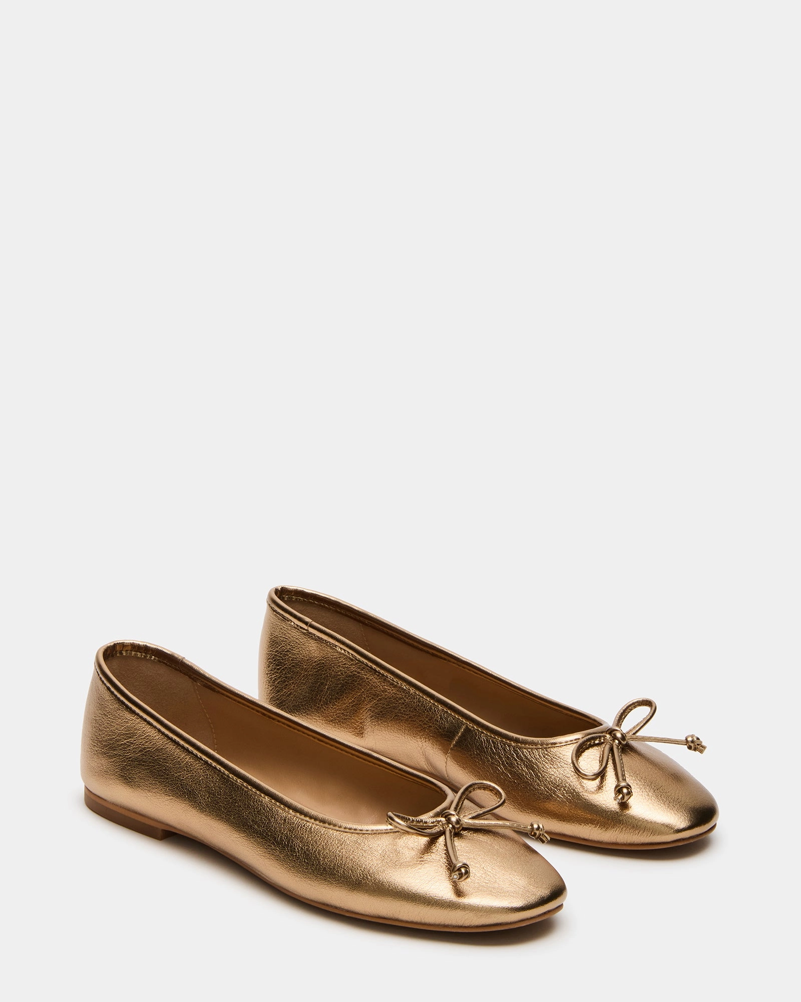 VIXEN GOLD Flat Workout Shoes