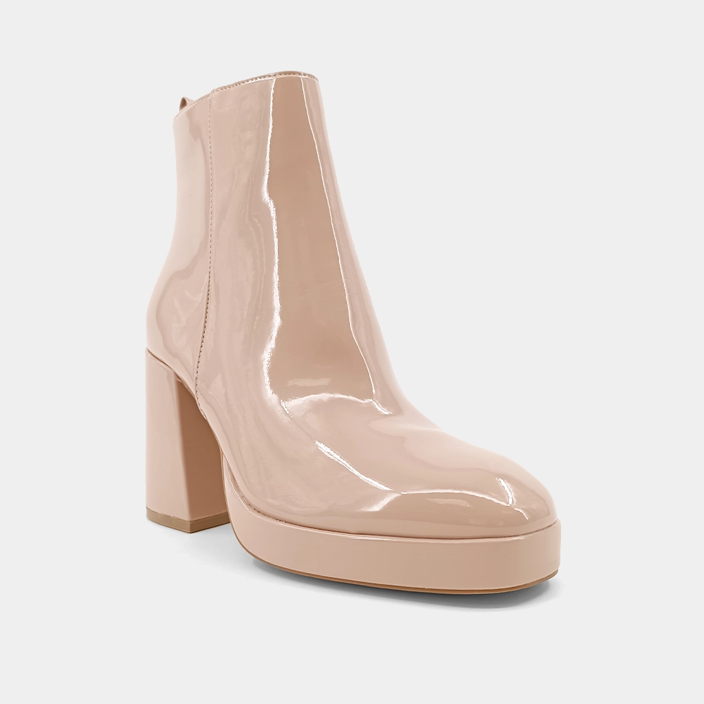 WADI Round Toe Chelsea Boots
