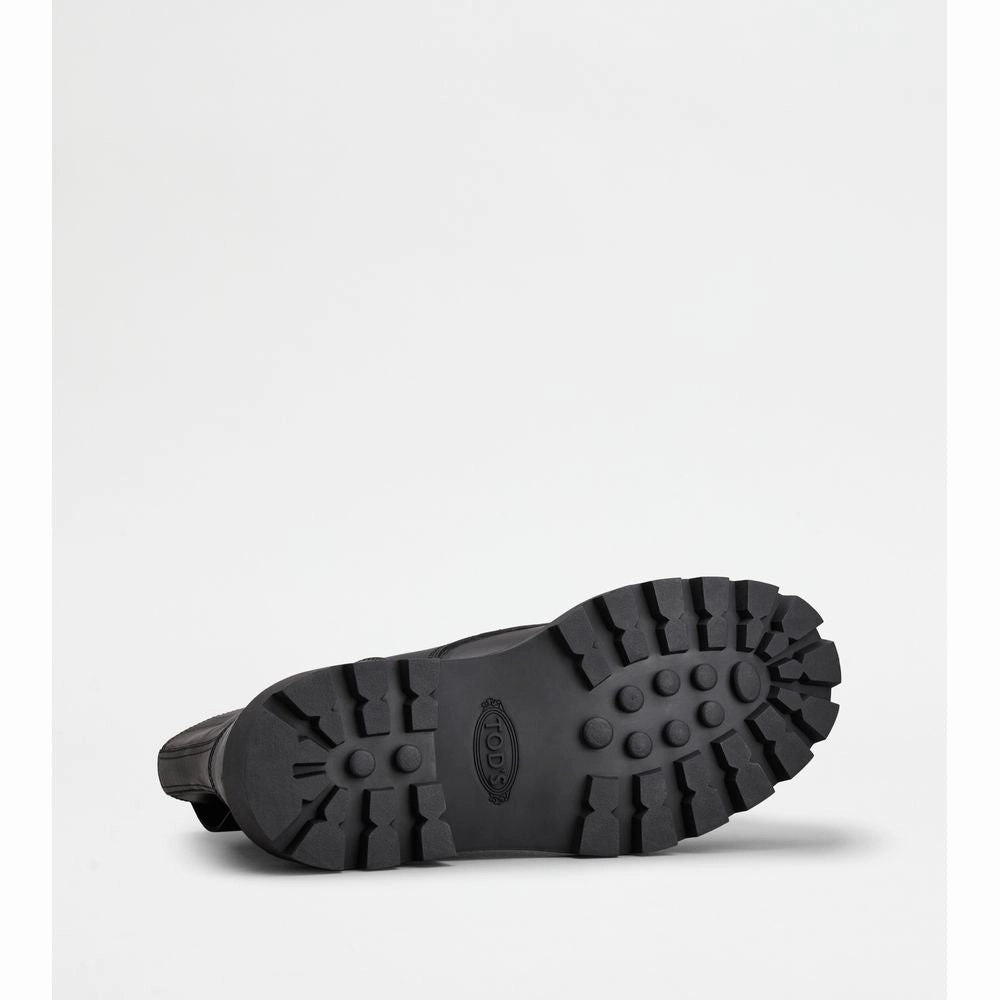 Tod's Combat Boots in Leather Your Mother Wears Combat Boots