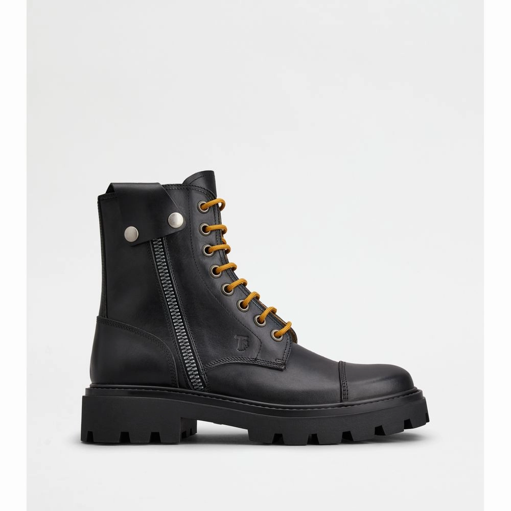 Tod's Combat Boots in Leather Combat Fashion Boots