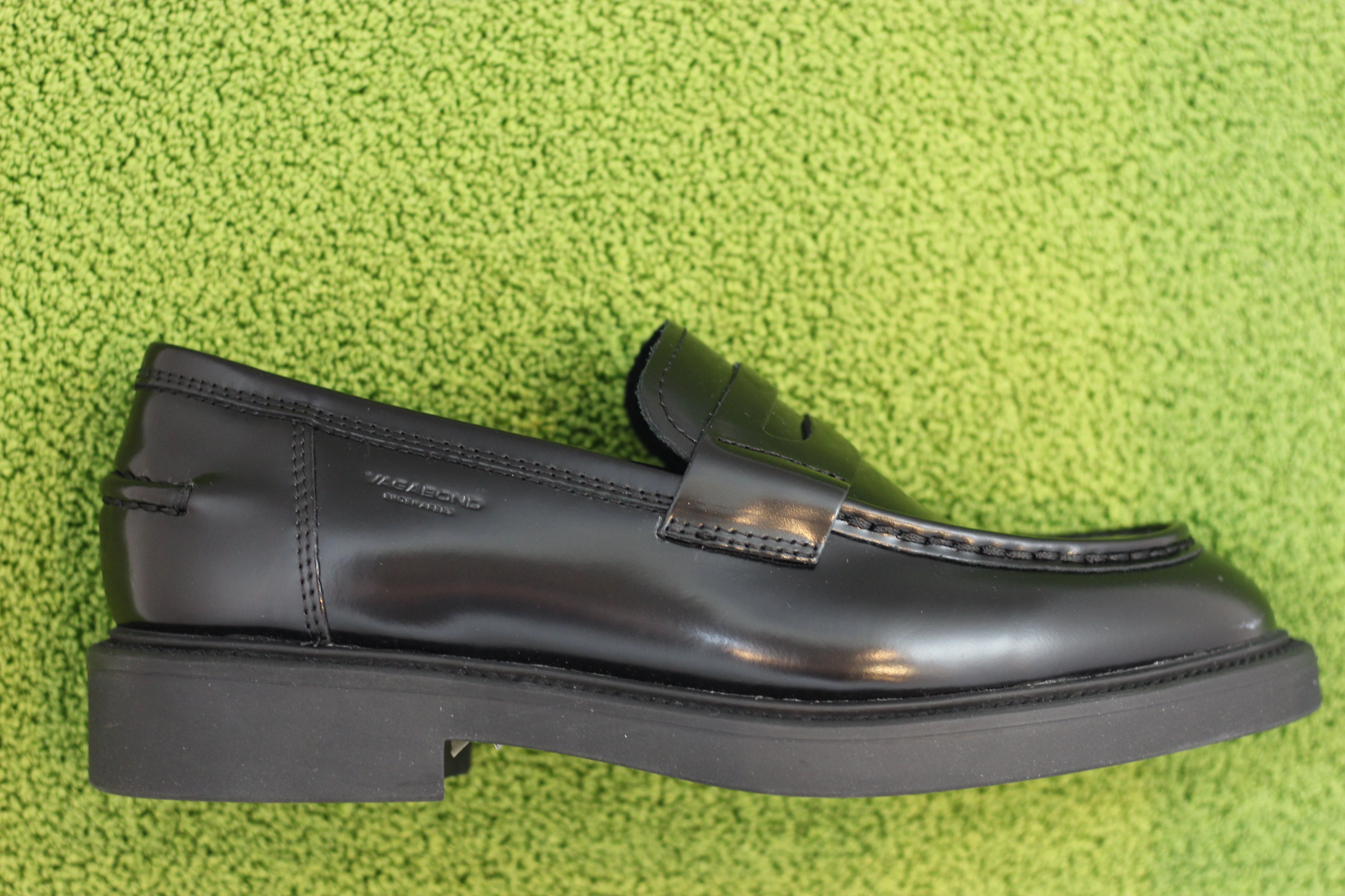 Womens Alex W Loafer - Black Leather Slip On Shoes For Winter