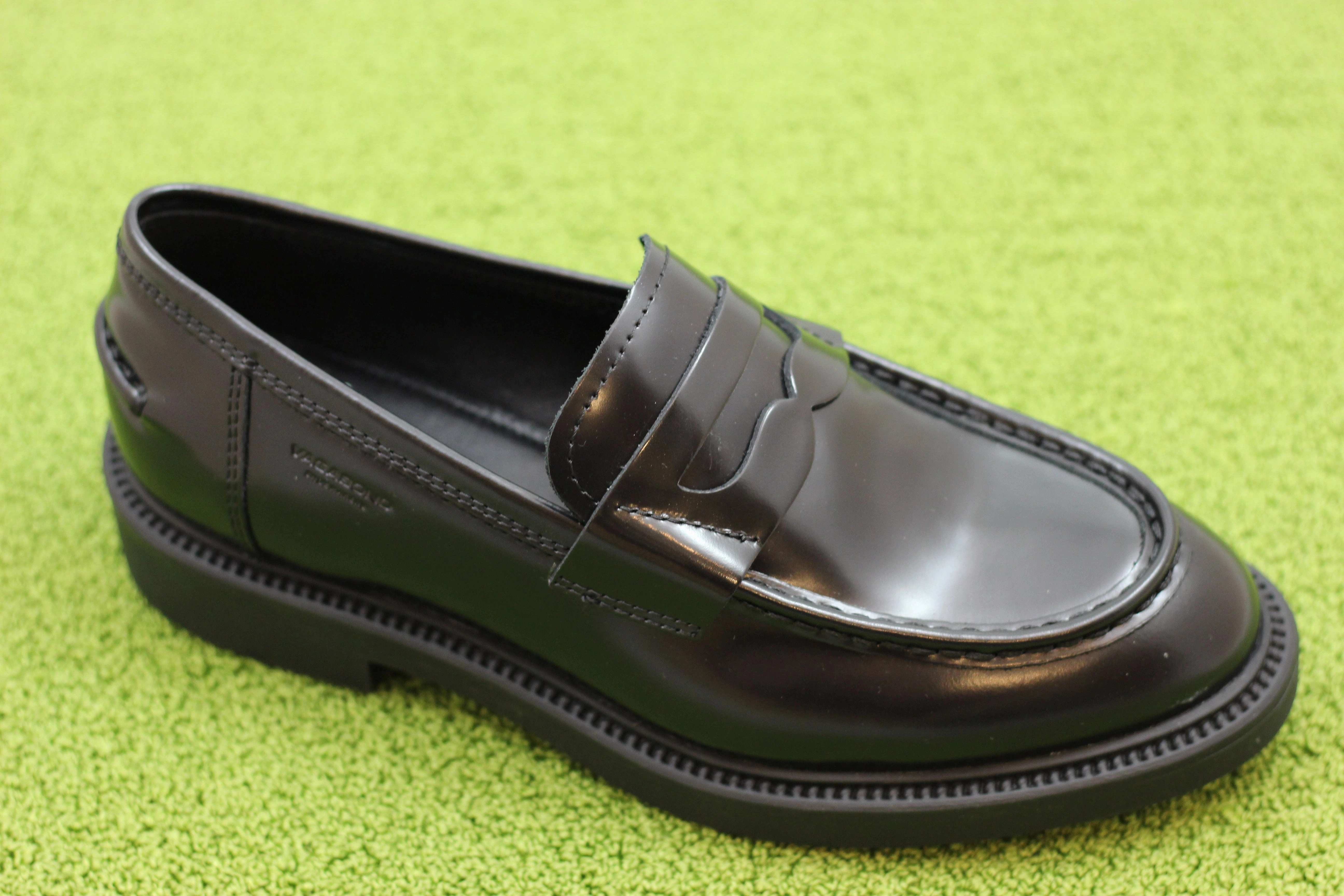 Womens Alex W Loafer - Black Leather Slip Ons Reviews