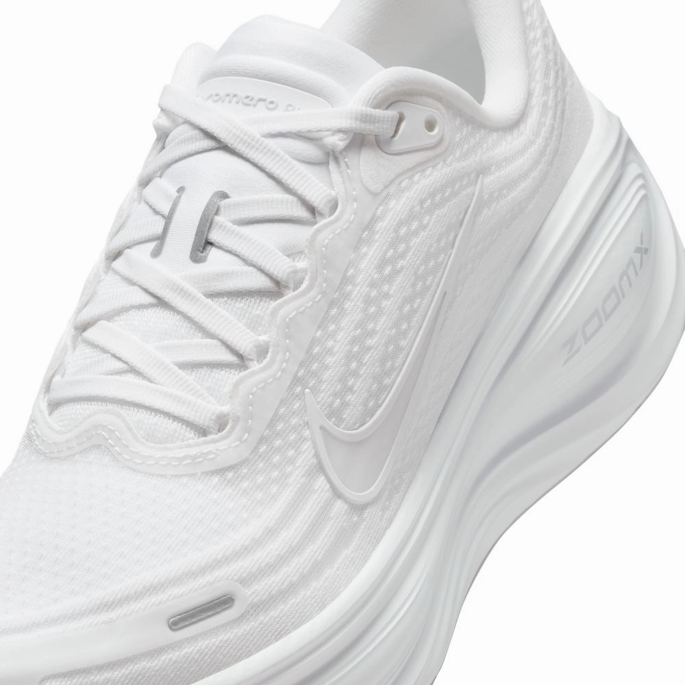 Womens Nike Air Zoom Vomero Plus  (B-Width) Nike Tiger Woods Shoes