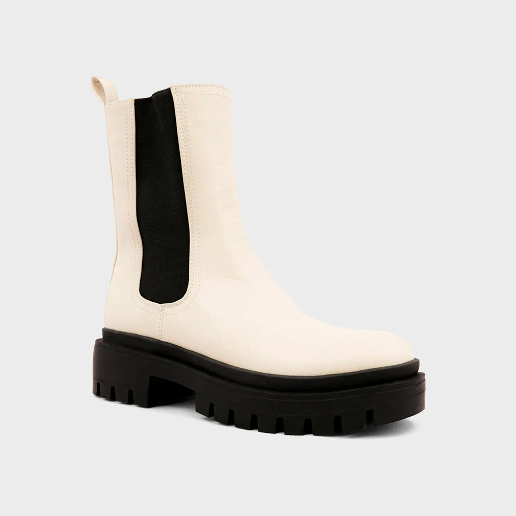 YUSNAN Chelsea Boots With Buckle Strap